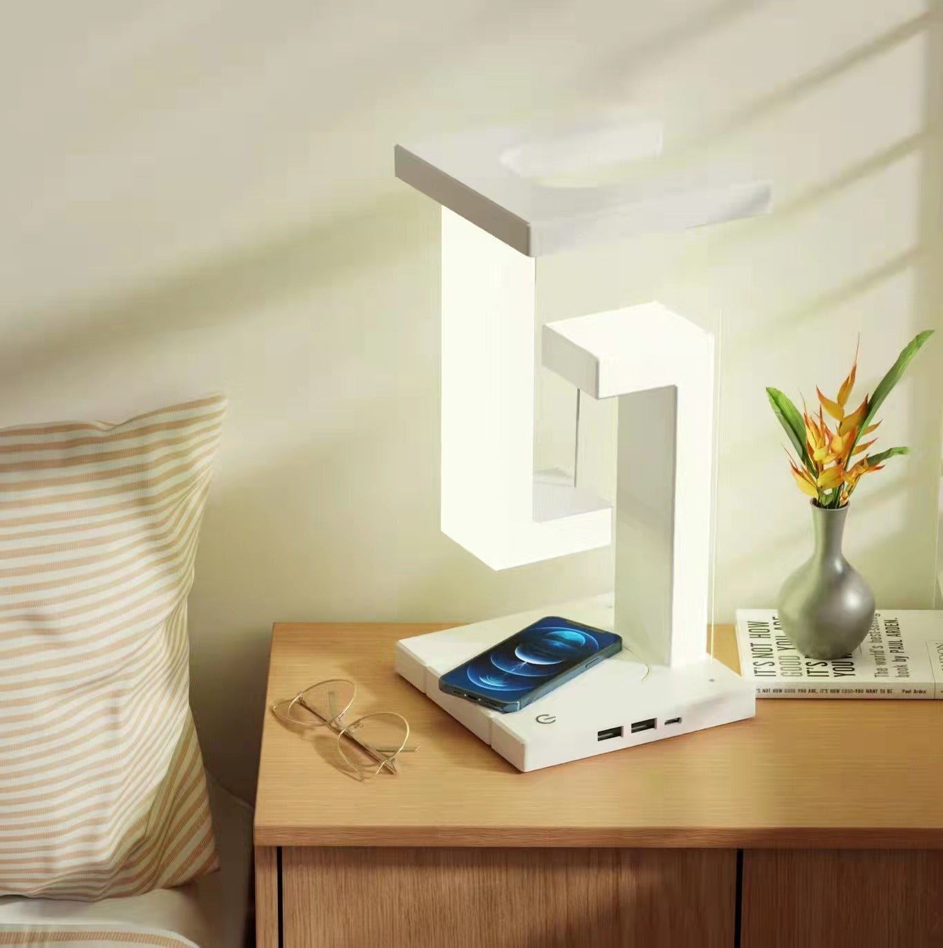 Gravity Desk Lamp.