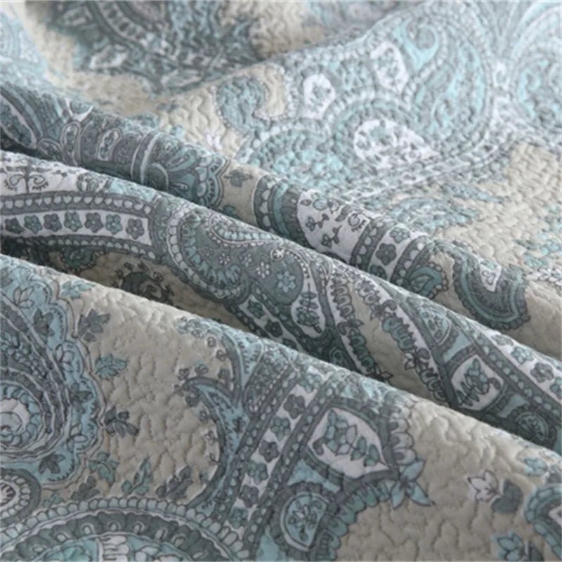 Majestic Multicolor Paisley Bedspread